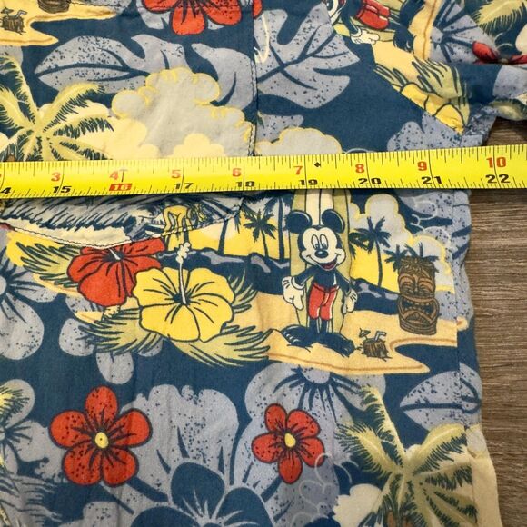 Disney Parks Aloha Hawaiian Shirt Medium Mickey Surfboard Tiki Surf Donald Pluto - Picture 8 of 10